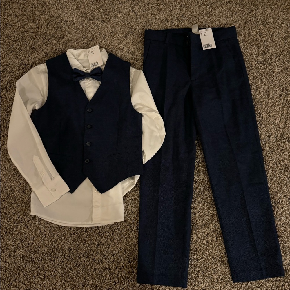 Boys Suit from H&M size 10